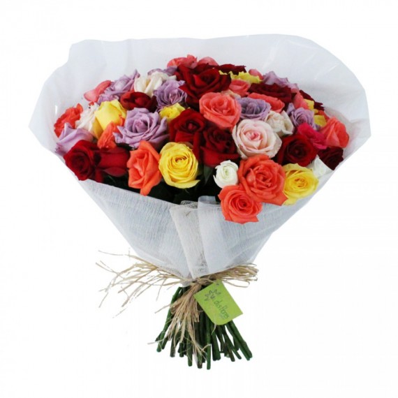 Buquê Mundo de Rosas Coloridas com 24 Botões